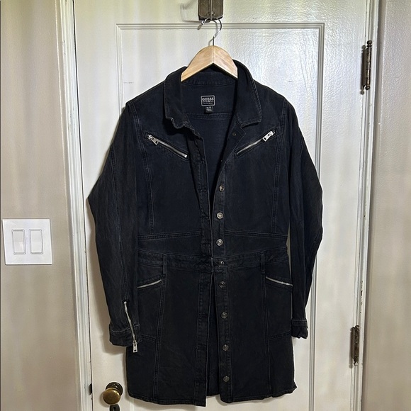 Guess Black Denim Jacket with Zipper Details - Picture 1 of 10